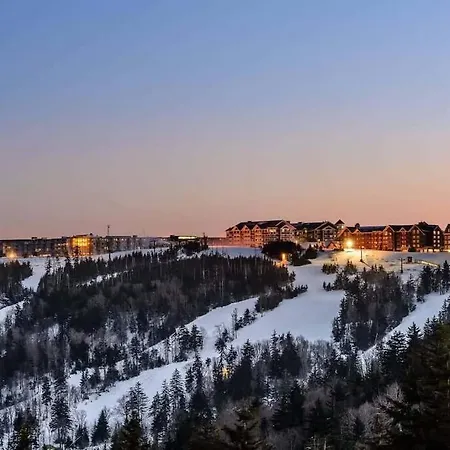 Mountain Lodge Getaway, Ski-In/Ski-Out, Heart Of The Village Snowshoe Exterior photo